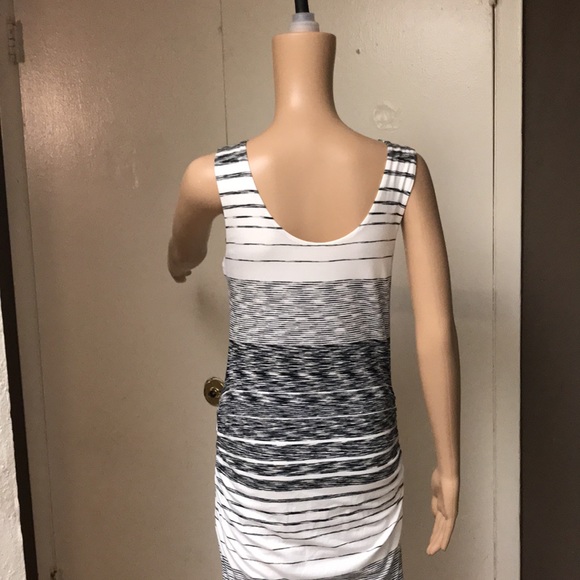Athleta Dress/ Athleta white black striped Ruched midi dress - Picture 4 of 5